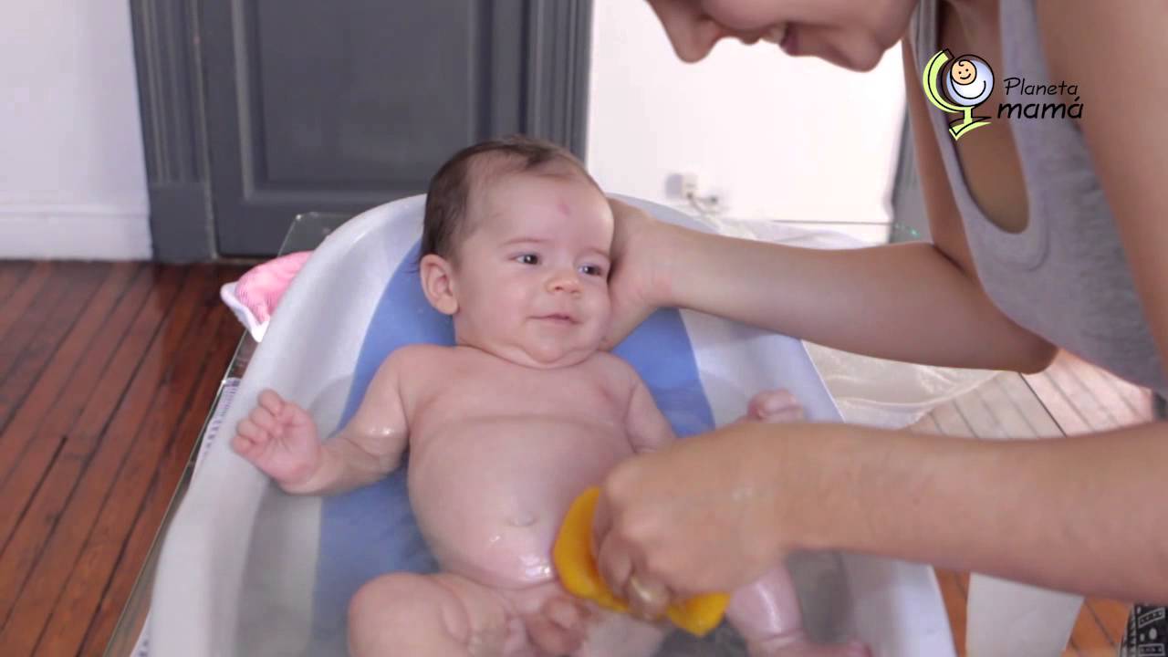 como bañar a un niño de 2 años